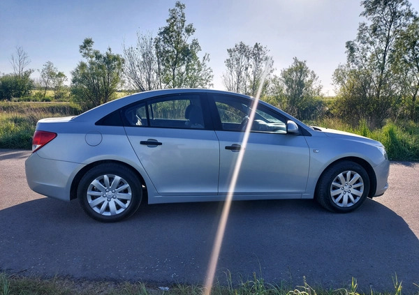 Chevrolet Cruze cena 13900 przebieg: 177000, rok produkcji 2009 z Szczebrzeszyn małe 191